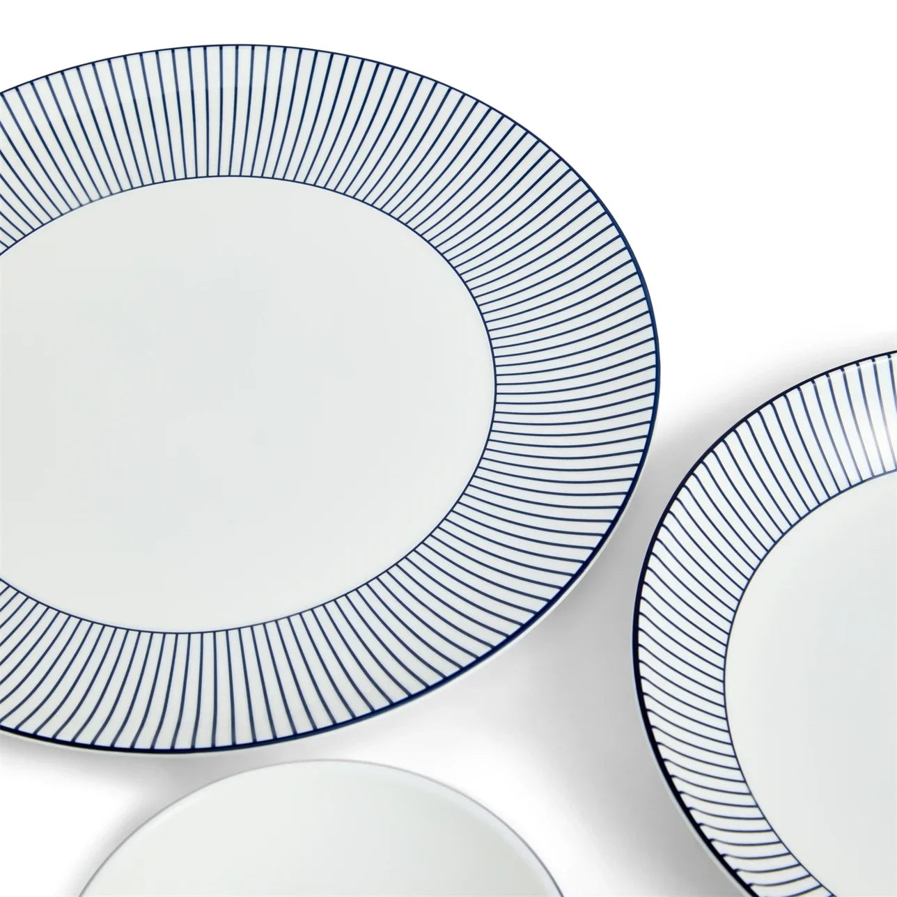 Wedgwood Gio Pinstripe 12 Piece Dinner Set White