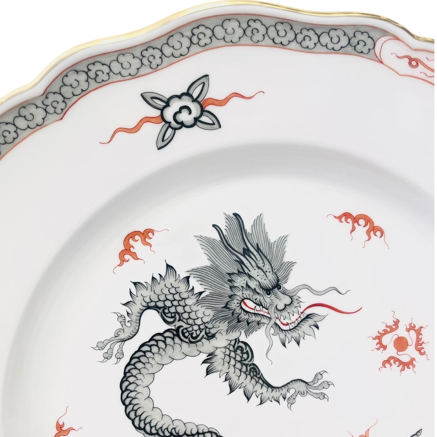 Meissen Ming Dragon New Cutout Dinner Plate 28 cm, Black