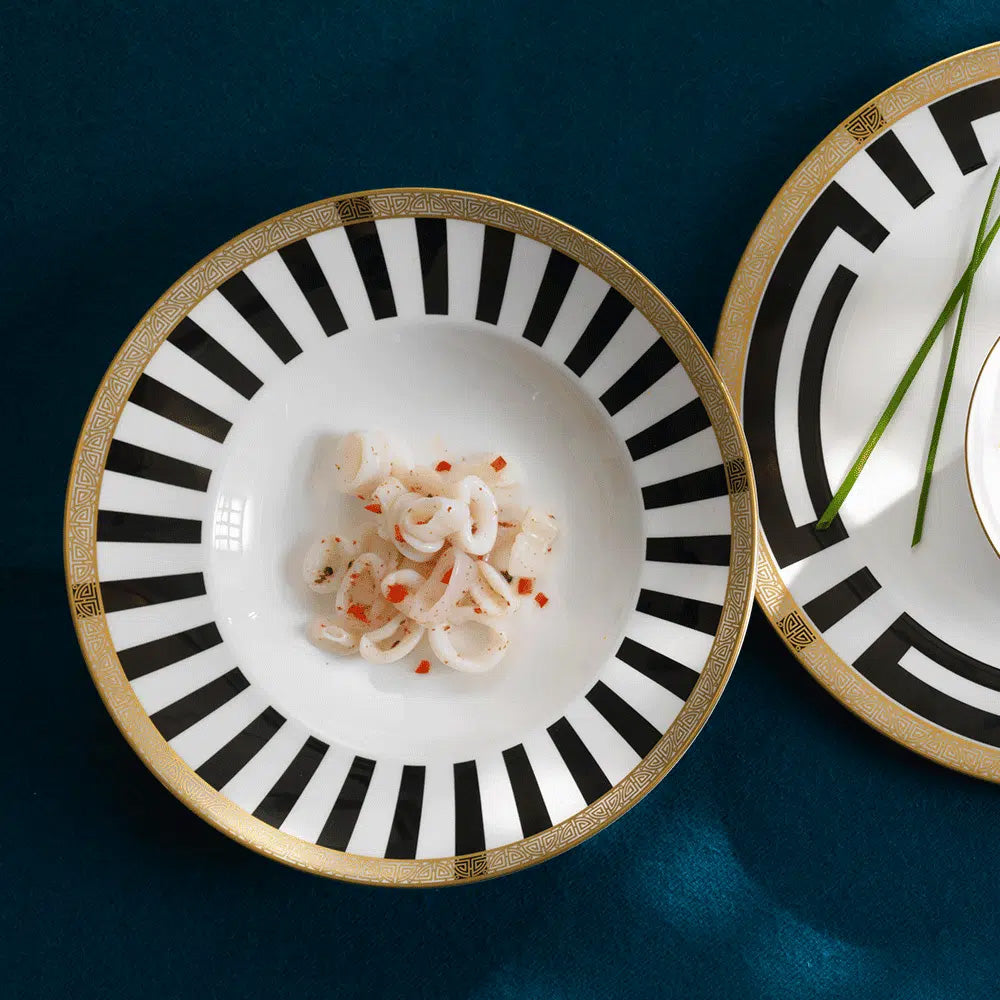 Royal Crown Derby Satori Black Dinner Plate (10.65in/27cm)