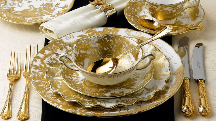 Royal Crown Derby Aves Gold