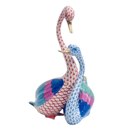 Herend Pair of Swans Fishnet Figurine