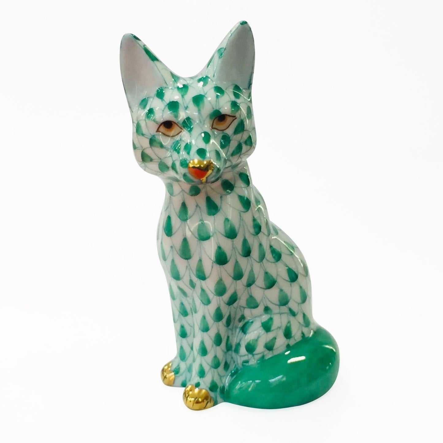 Herend Young Sitting Fox Fishnet Figurine